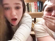 Две модели в чате