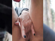 -Linda-поход в лес на дрочку