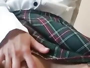 Девица дрочит