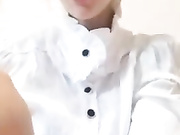 Девица дрочит