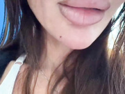 OrgazMia спалилась на камеру