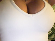 OrgazMia дрочит дилдо