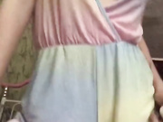 Девица дрочит