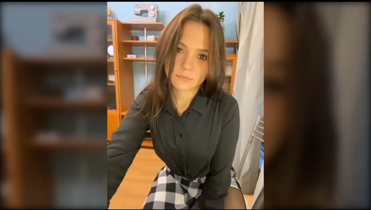 Valeriankaa апскирт в колготках+трах киски