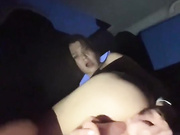 Девица дрочит