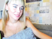 Vanilla_sexy сосет дилдо и дрочит мужу