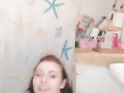 Девицы дрочят