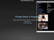 Молоденькая dori_wow растягивает жопную дырку