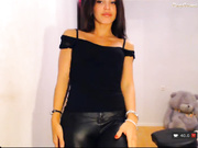 EVA2292 в кожаных штанах