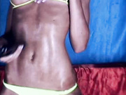 annilove разрабатывает попку