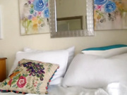 PetiteMia снимает свою одежду часть 2