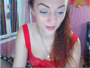 lisi4e4ka показывает фигурку