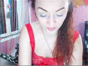 lisi4e4ka показывает фигурку