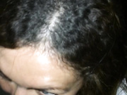 Шлюха отсасывает в подъезде