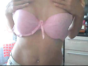 xyjiurahka показывает свои сладкие дырочки