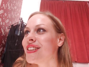 Jennifer_Ani