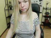 nikkishygirl