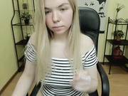 nikkishygirl