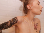 DONTKILLMVIBE bubble bath