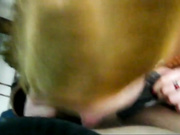 Отсасала в туалете))))