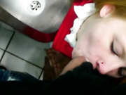 Отсасала в туалете))))